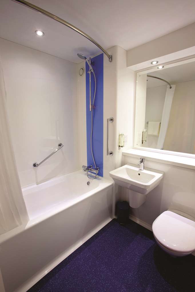 Travelodge Worcester Room photo