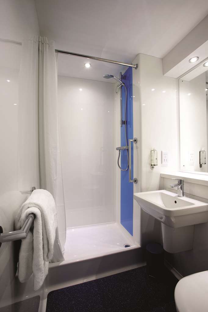 Travelodge Worcester Room photo